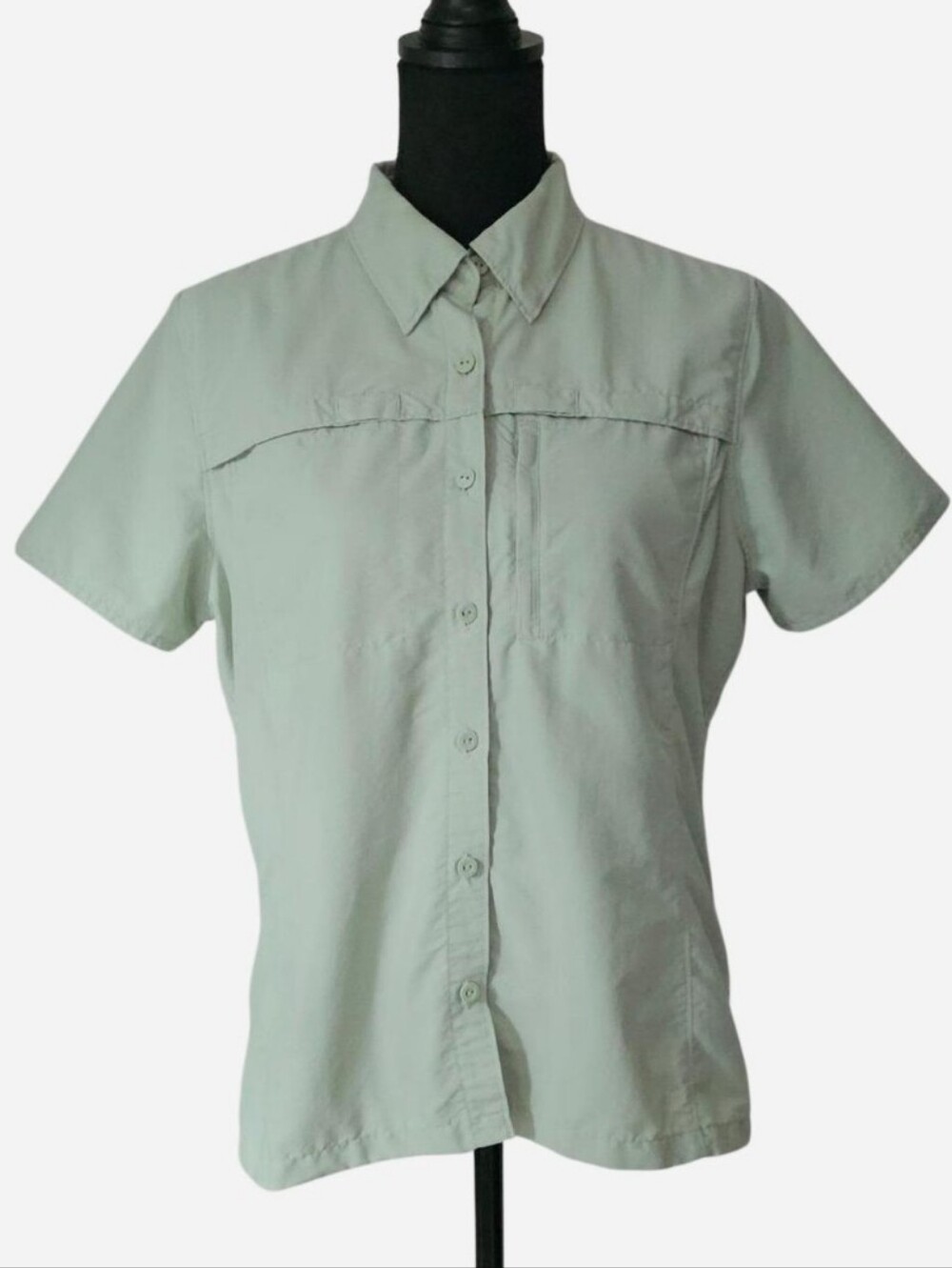 L.L. BEAN Women's Hiking/Outdoor Short-Sleeve Button-Down Shirt. Size M